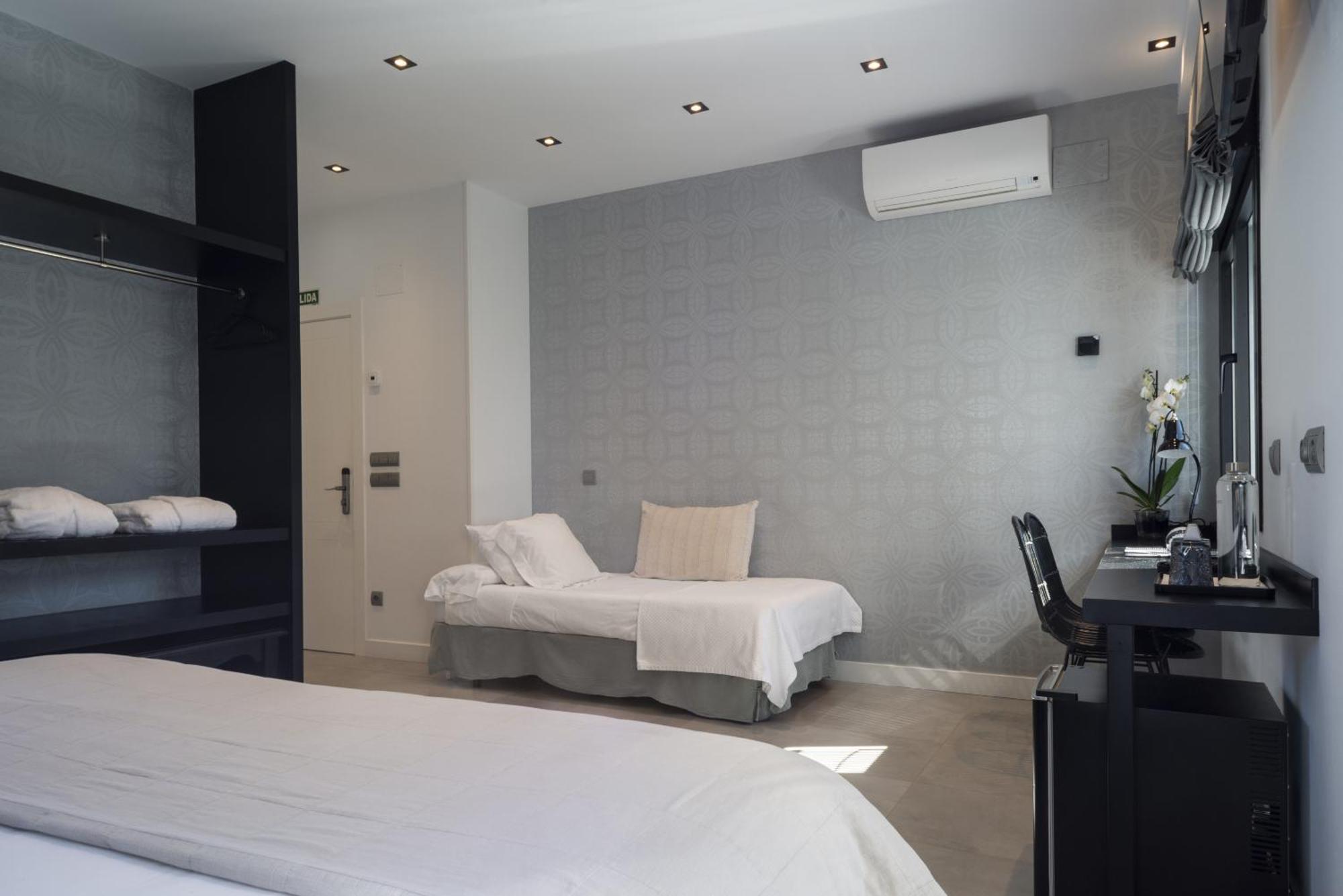La Playa Suites Suances Room photo